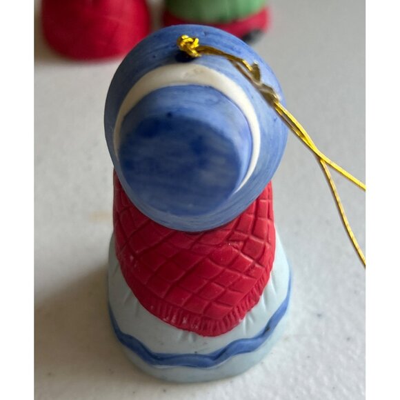 Set Of 3 Vintage Jasco Hand Painted Christmas Caroler Ornaments - Picture 3 of 8